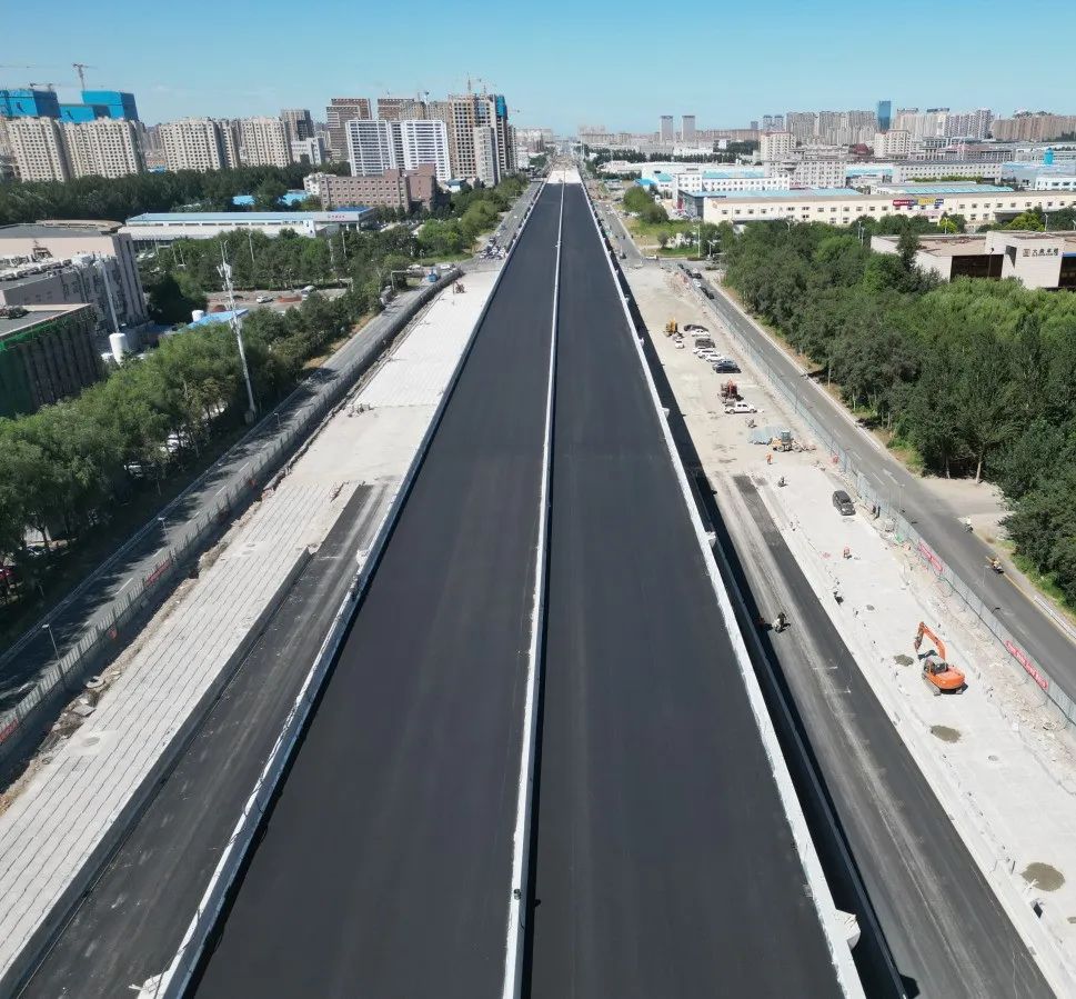 世纪大街快速路二标段桥梁主体工程顺遂完工！！